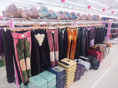 玉門火狐貍服裝批發城24號試營業 折扣巨獻，批發價格再創新低